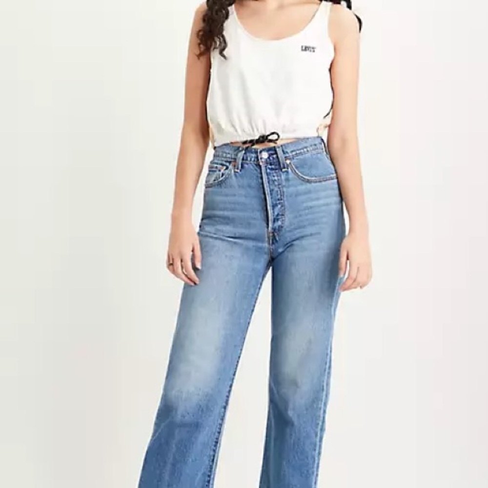 Levi’s Ribcage Straight High Rise Button Fly Jeans